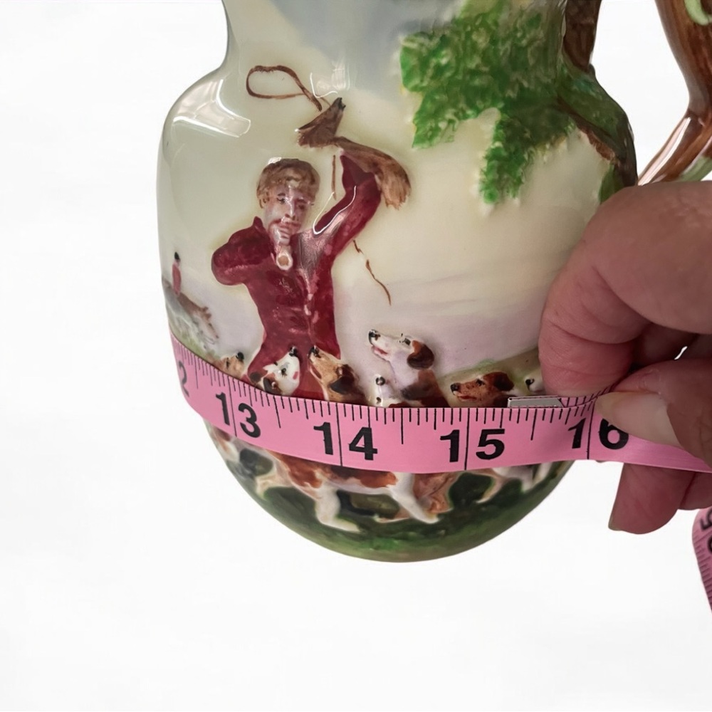 Royal Doulton Ceramic Pitcher with Hunting Scene in Ivory and Green & Gold Trim - Picture 10 of 11